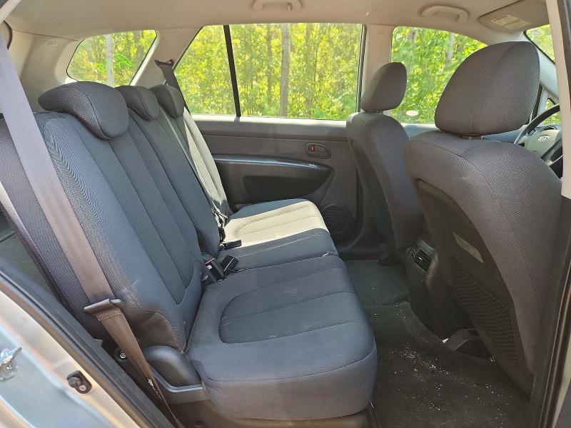 Photo 11 from auction – 2012 KIA RONDO with VIN KNAHG8A84C7408995