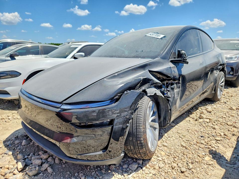 TESLA MODEL Y 2026 with VIN 7SAYGDEE0TA588174 - Photo from auction