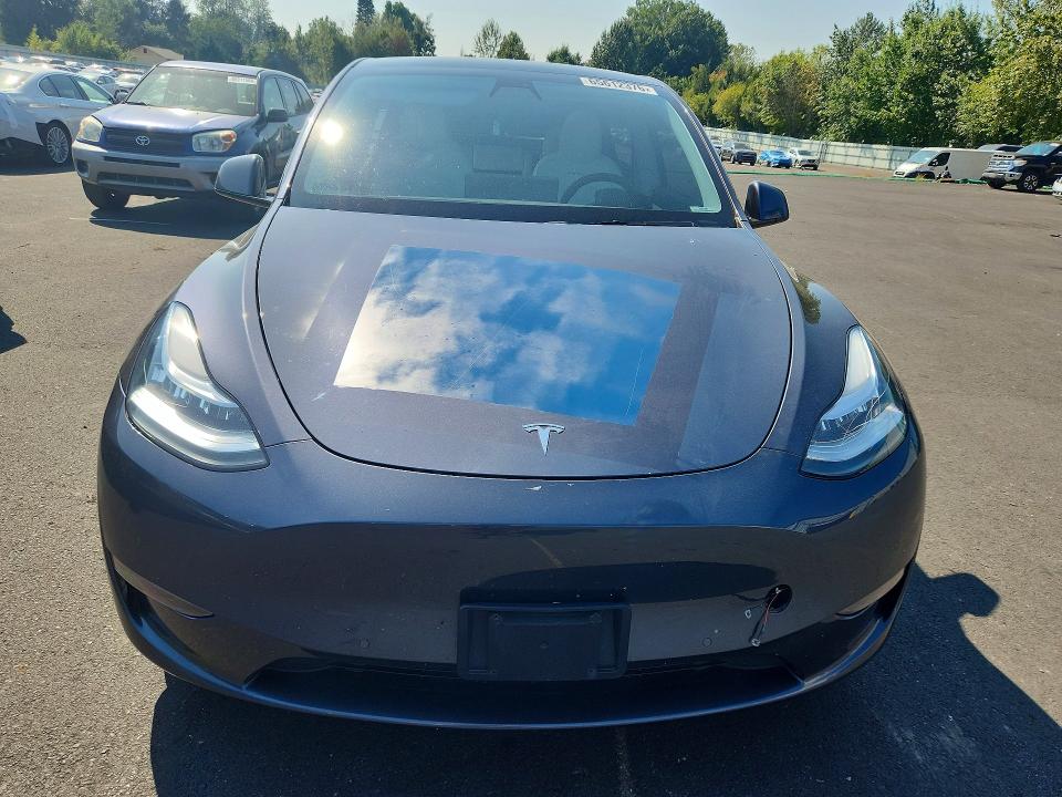 Zdjęcie 5 z aukcji – 2021 TESLA MODEL Y z VIN 5YJYGDEE4MF224471