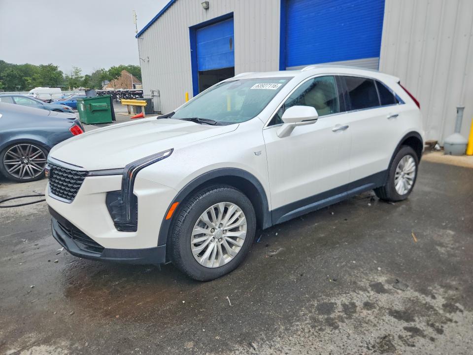 CADILLAC XT4 2024 with VIN 1GYFZBR45RF142866 - Photo from auction