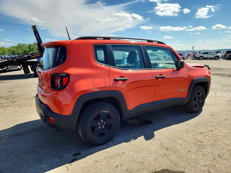 Photo 3 from auction – 2018 JEEP RENEGADE with VIN ZACCJBAH2JPJ05769