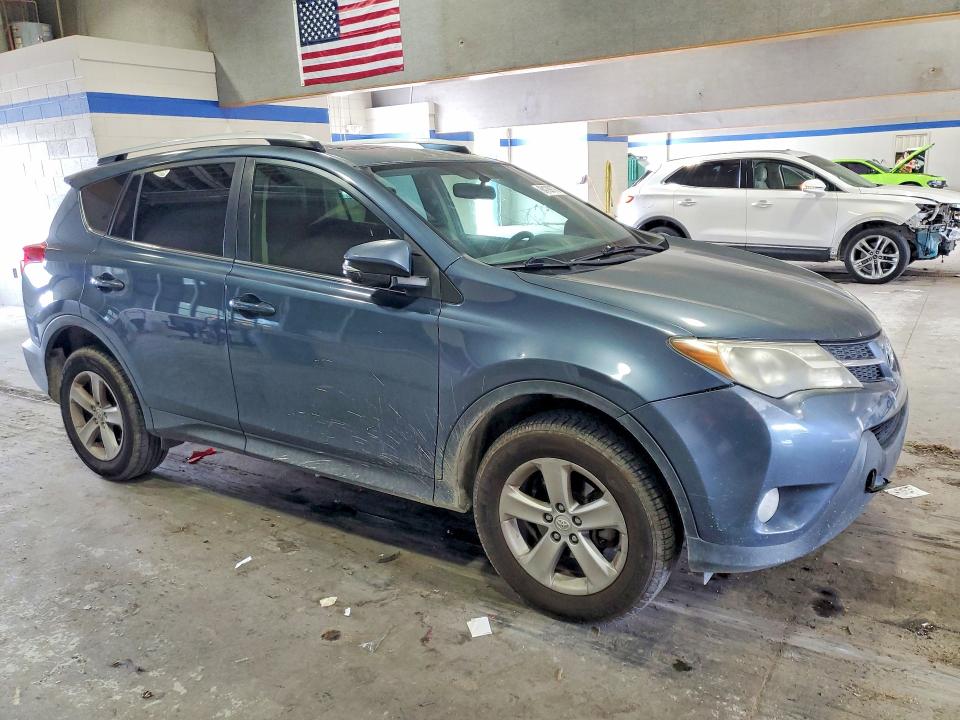 Photo 4 from auction – 2013 TOYOTA RAV4 with VIN JTMRFREV9DD025590