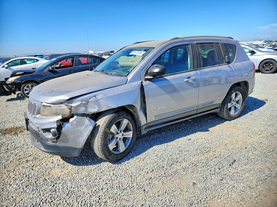 JEEP COMPASS 2016 with VIN 1C4NJCBA3GD666332 - Photo from auction