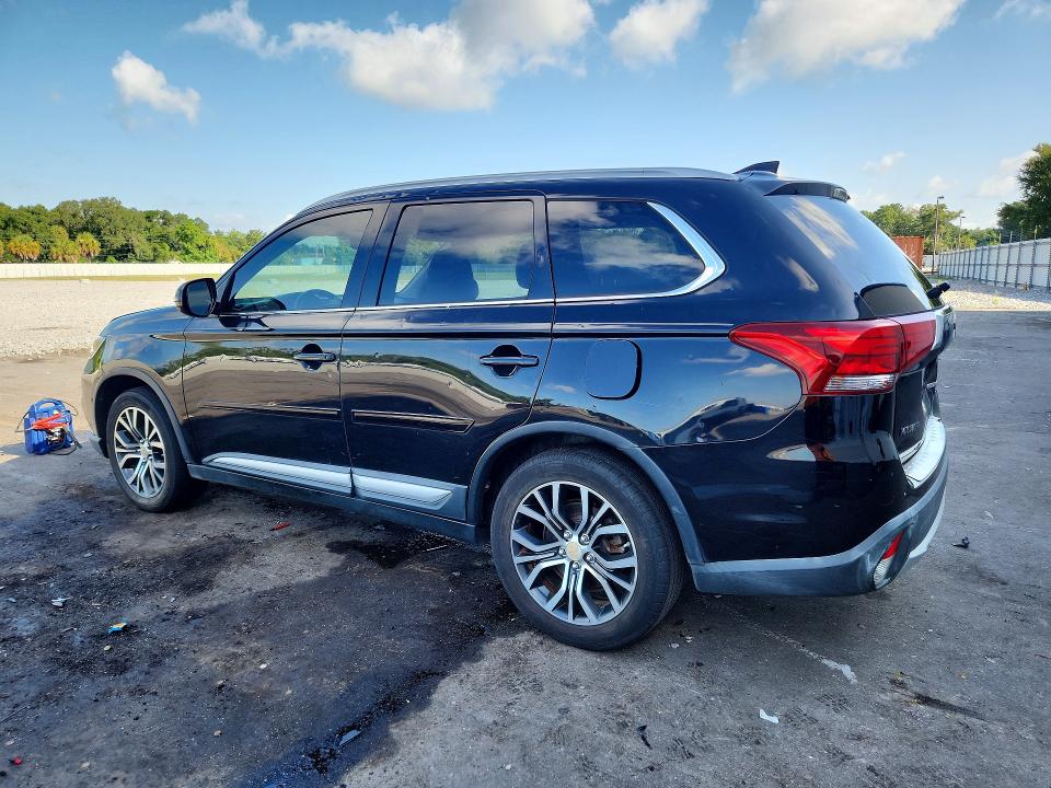 Photo 2 from auction – 2017 MITSUBISHI OUTLANDER with VIN JA4AD3A38HZ002132