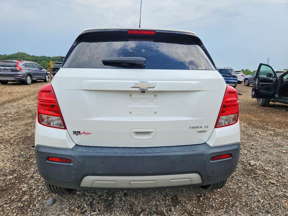 Photo 6 from auction – 2016 CHEVROLET TRAX with VIN KL7CJPSB1GB552507