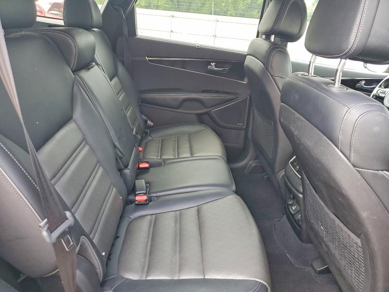 Photo 11 from auction – 2016 KIA SORENTO with VIN 5XYPKDA11GG018941