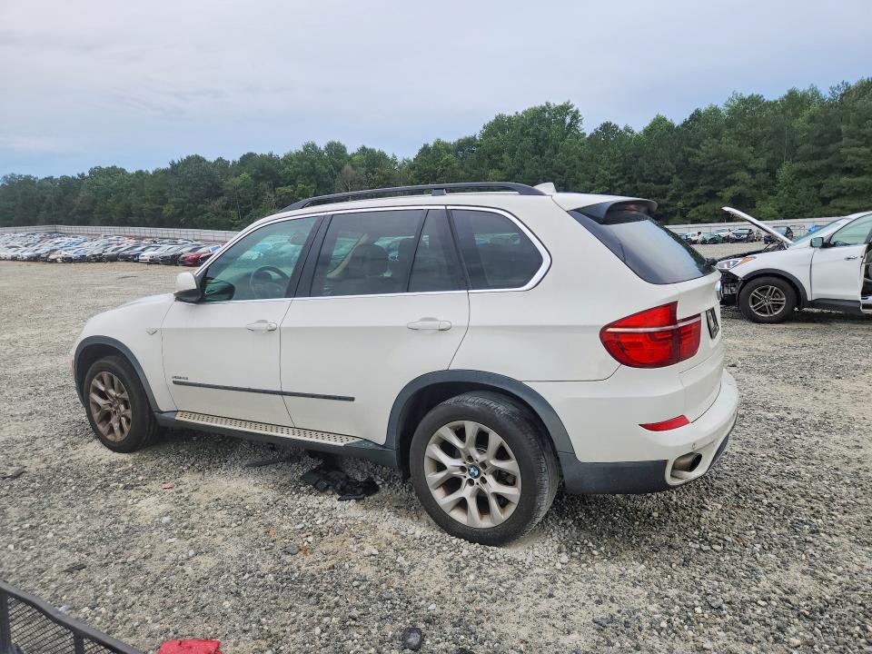 Zdjęcie 2 z aukcji – 2013 BMW X5 z VIN 5UXZV4C59D0B16912