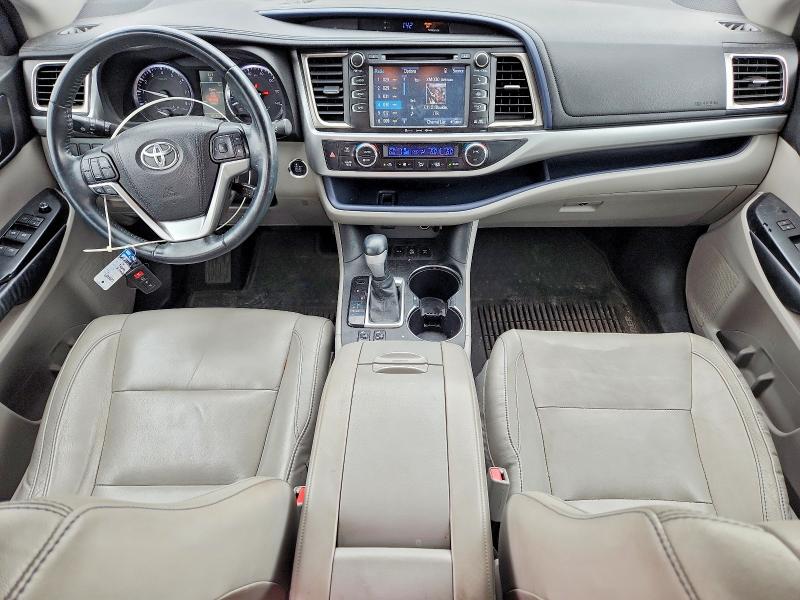 Photo 8 from auction – 2016 TOYOTA HIGHLANDER with VIN 5TDJKRFH9GS286356