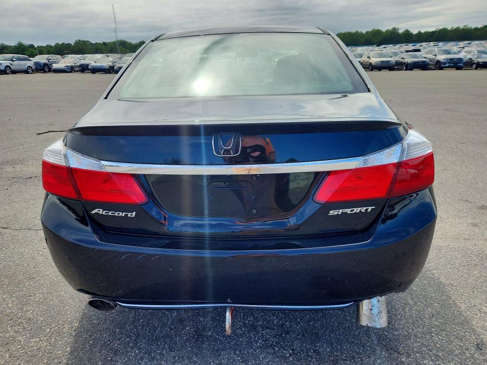 Photo 6 from auction – 2015 HONDA ACCORD with VIN 1HGCR2F54FA272038