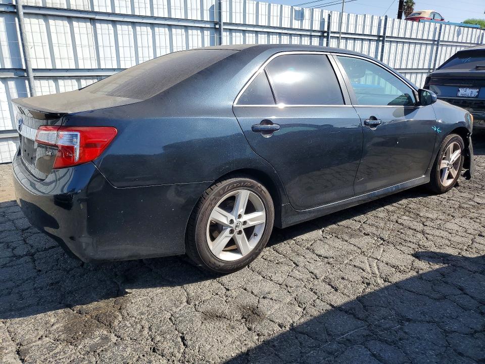 Photo 3 from auction – 2014 TOYOTA CAMRY with VIN 4T1BF1FK4EU459579