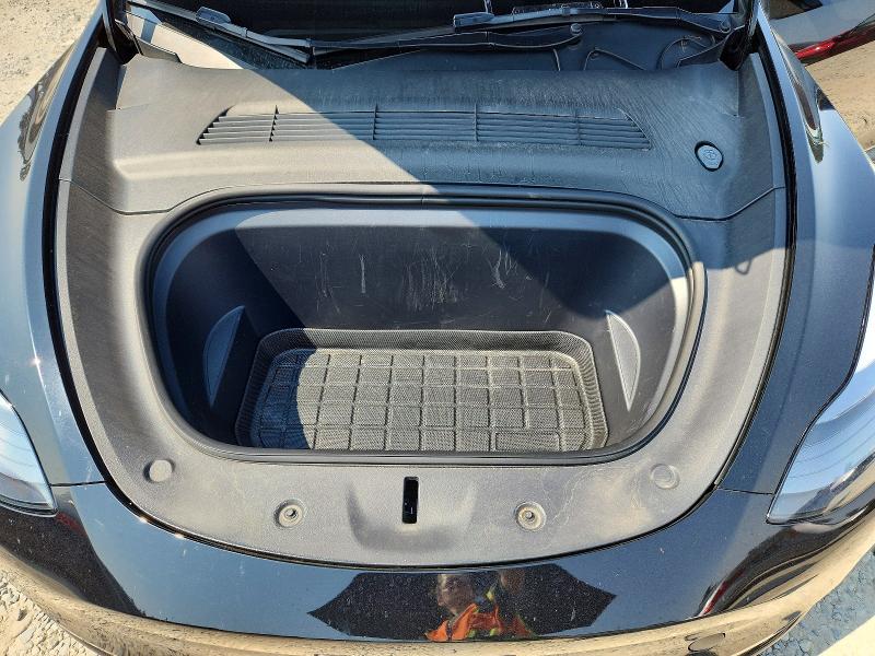 Photo 12 from auction – 2023 TESLA MODEL Y with VIN 7SAYGDEEXPF753673