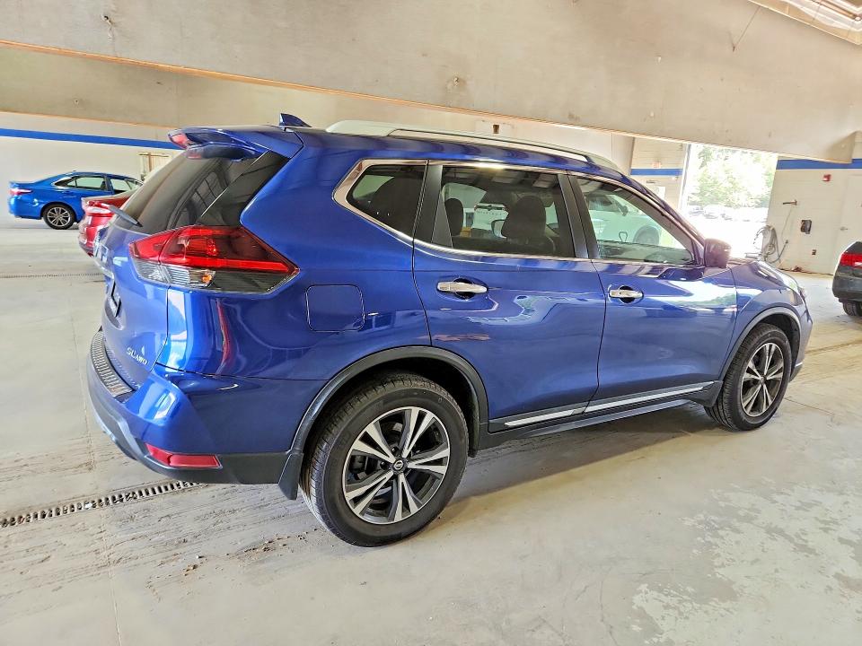 Photo 3 from auction – 2018 NISSAN ROGUE with VIN 5N1AT2MV5JC831650