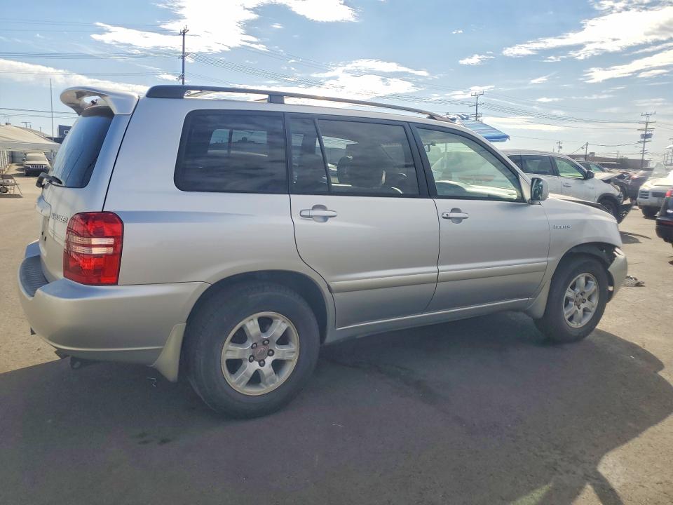 Photo 3 from auction – 2001 TOYOTA HIGHLANDER with VIN JTEGF21A910020440