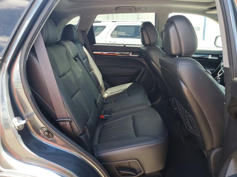 Photo 11 from auction – 2015 KIA SORENTO with VIN 5XYKU4A77FG574632