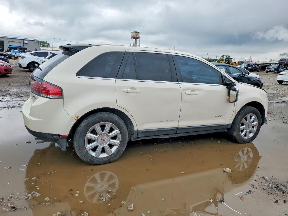 Photo 3 from auction – 2008 LINCOLN MKX with VIN 2LMDU68C78BJ09525