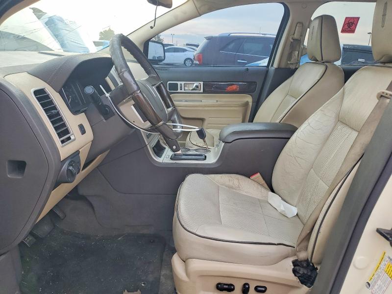 Photo 7 from auction – 2008 LINCOLN MKX with VIN 2LMDU88C38BJ07380