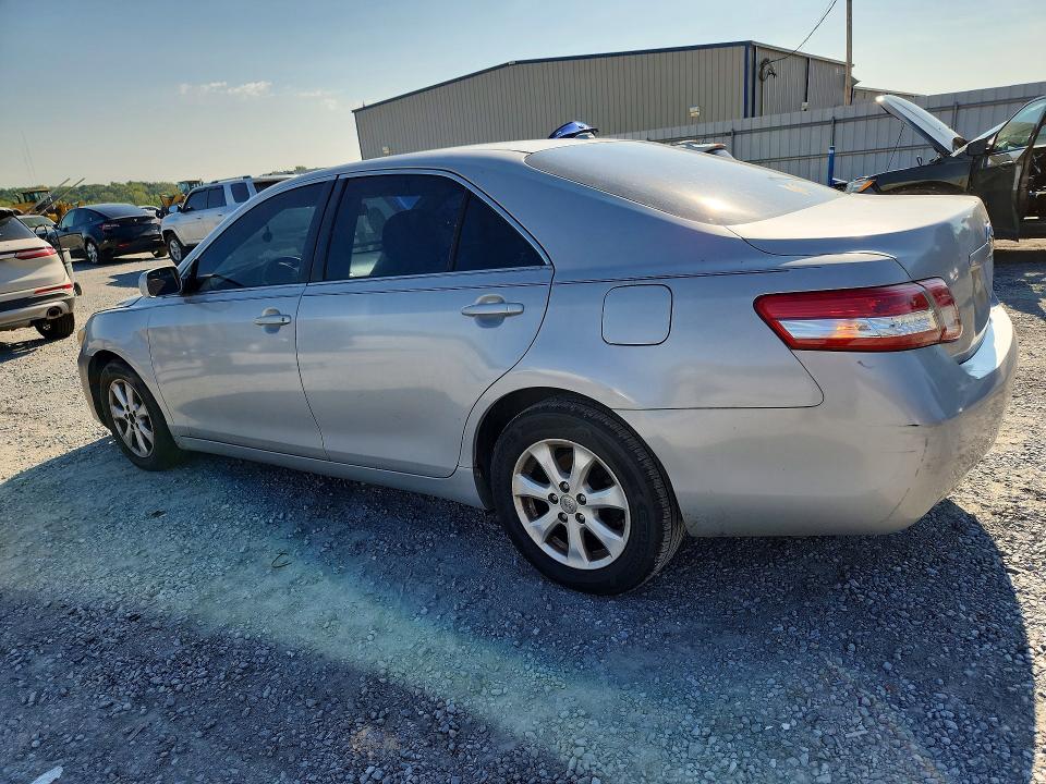 Photo 2 from auction – 2011 TOYOTA CAMRY with VIN 4T1BF3EK5BU742386