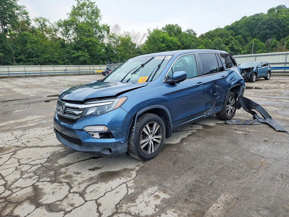 HONDA PILOT 2017 with VIN 5FNYF6H53HB039697 - Photo from auction