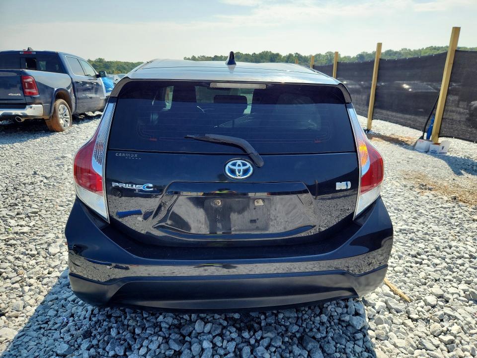 Photo 6 from auction – 2017 TOYOTA PRIUS C with VIN JTDKDTB34H1595012