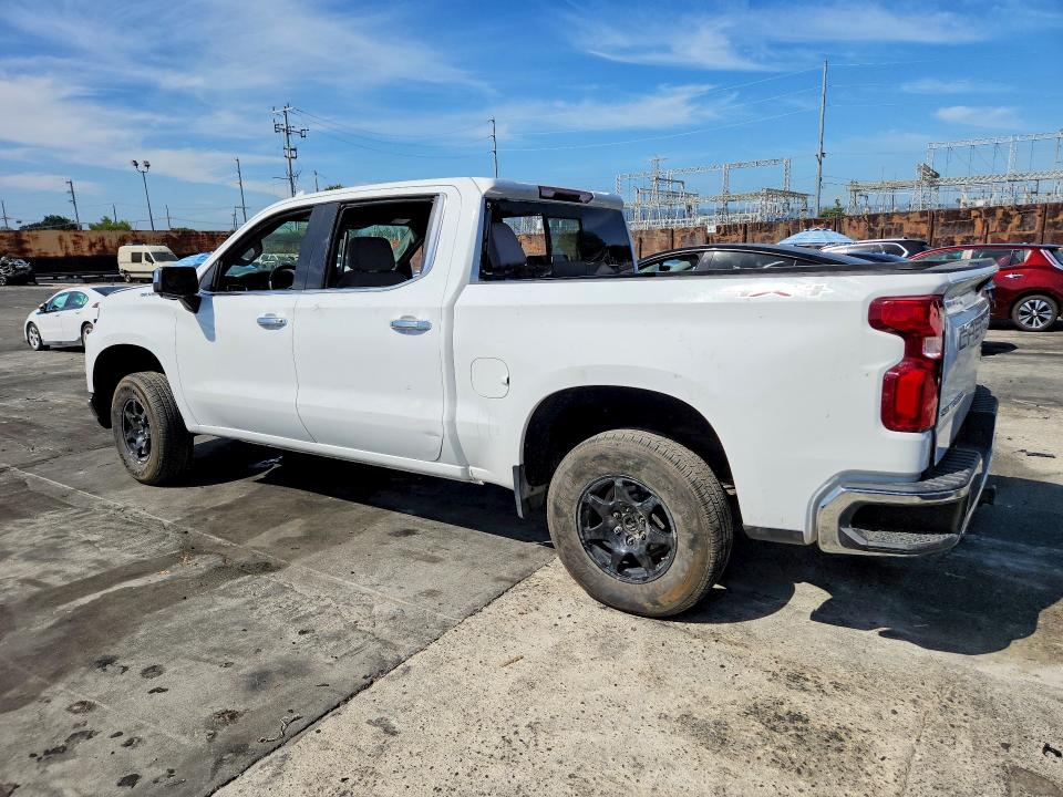 Photo 2 from auction – 2021 CHEVROLET SILVERADO with VIN 1GCUYGET1MZ288019
