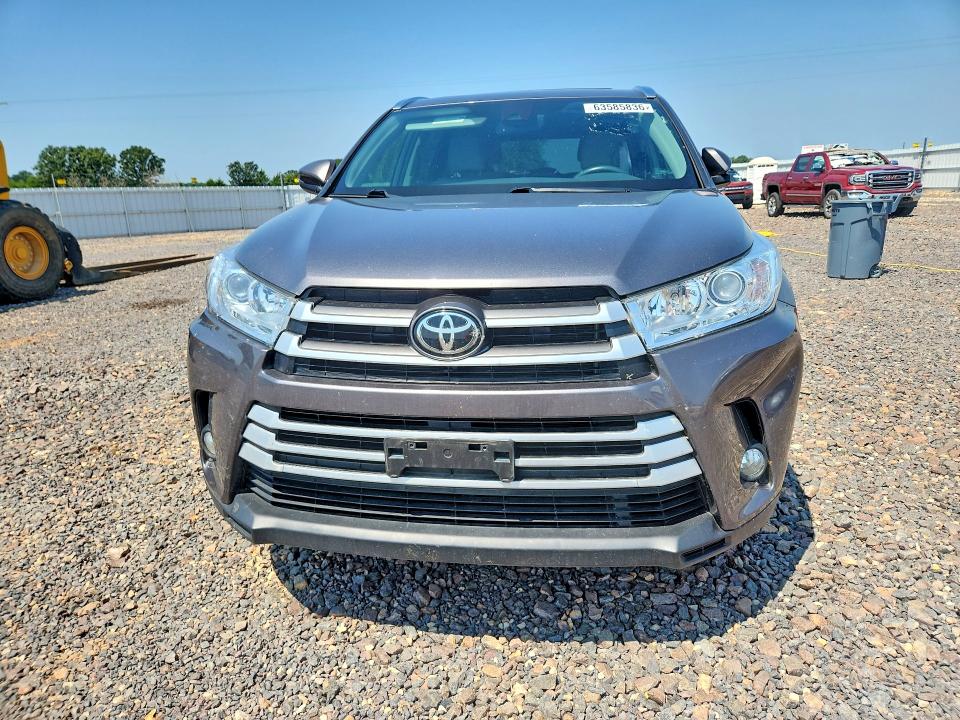 Photo 5 from auction – 2019 TOYOTA HIGHLANDER with VIN 5TDJZRFH5KS619141