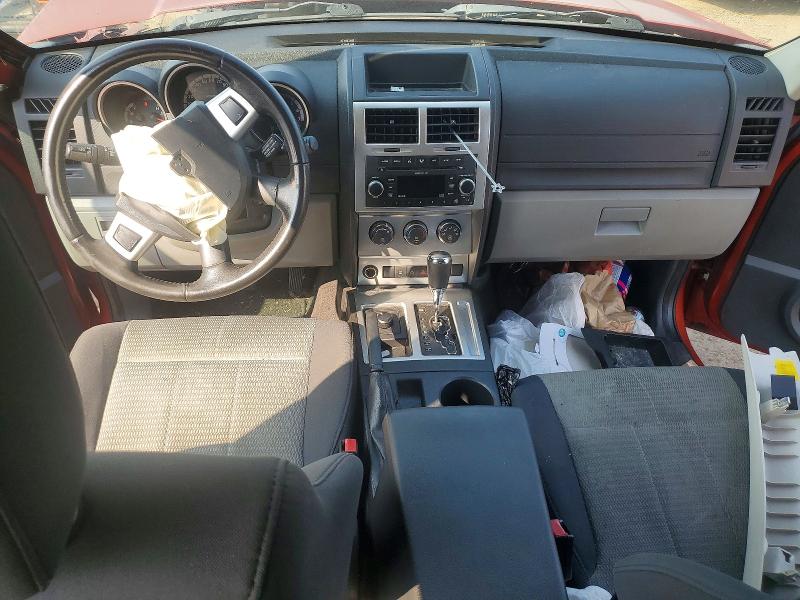 Photo 8 from auction – 2009 DODGE NITRO with VIN 1D8GU58K99W528783