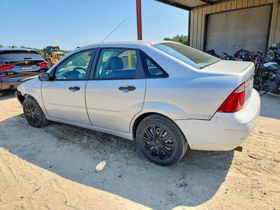 Photo 2 from auction – 2005 FORD FOCUS with VIN 1FAFP34N95W236914