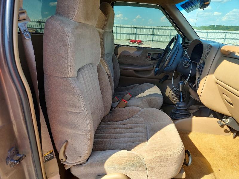 Photo 10 from auction – 1998 CHEVROLET S10 with VIN 1GCCS1440W8104413