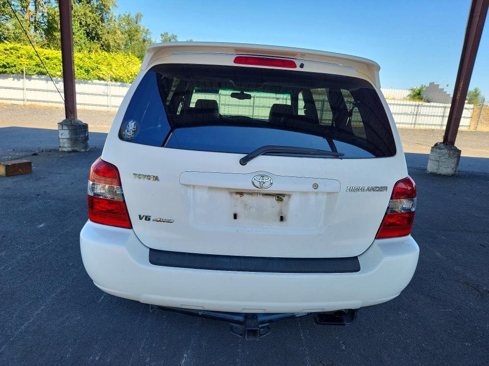 Photo 6 from auction – 2004 TOYOTA HIGHLANDER with VIN JTEEP21A240038108