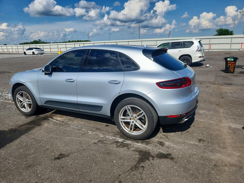 Photo 2 from auction – 2017 PORSCHE MACAN with VIN WP1AA2A53HLB83300