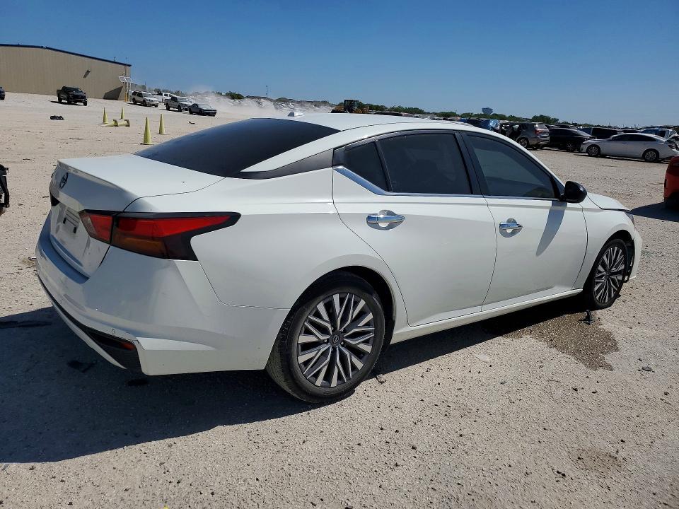 Photo 3 from auction – 2025 NISSAN ALTIMA with VIN 1N4BL4DV6SN332520