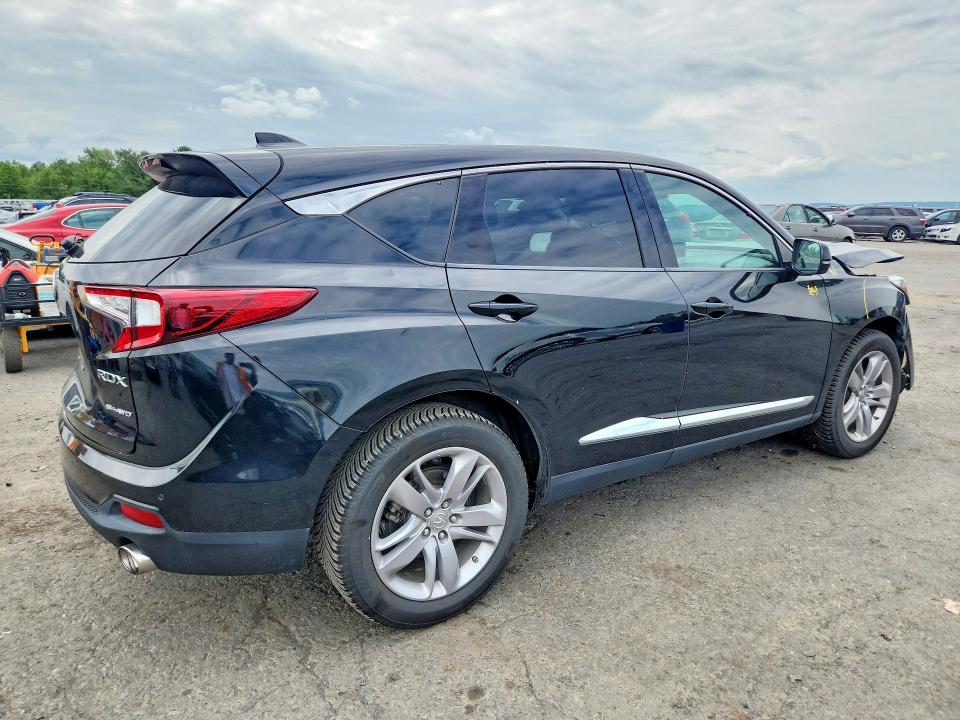 Photo 3 from auction – 2019 ACURA RDX with VIN 5J8TC2H70KL026540