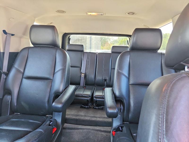 Photo 10 from auction – 2013 CHEVROLET TAHOE with VIN 1GNSKCE02DR255321