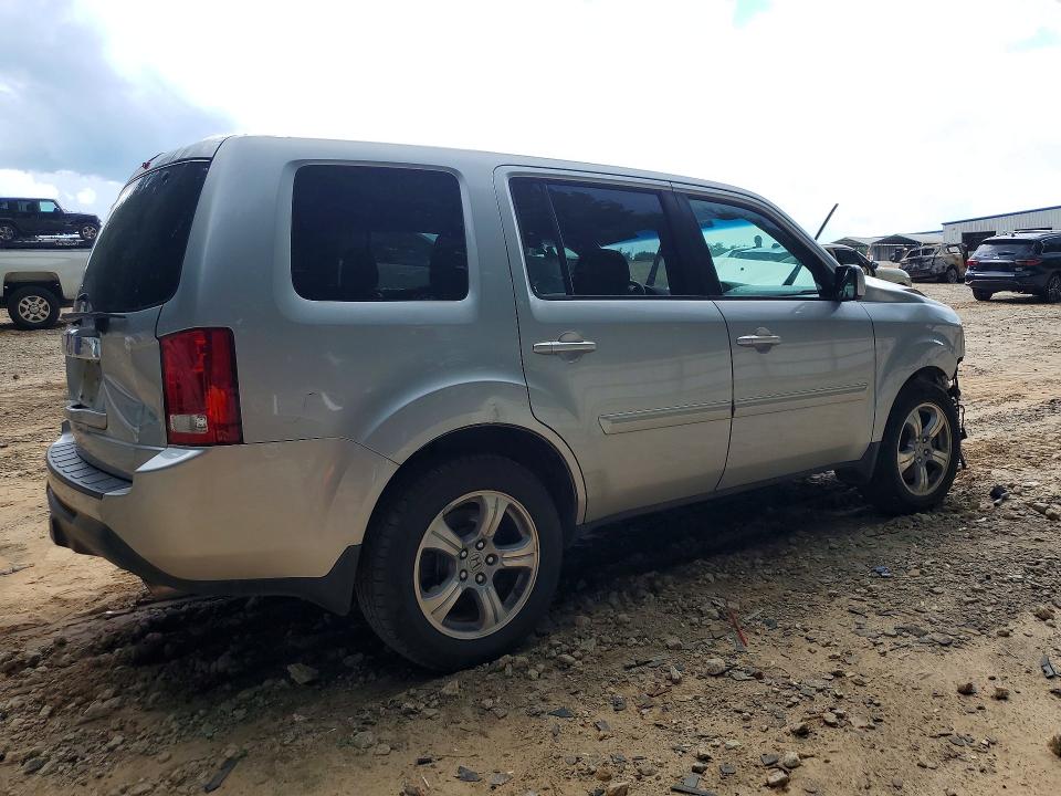 Photo 3 from auction – 2012 HONDA PILOT with VIN 5FNYF3H60CB034649
