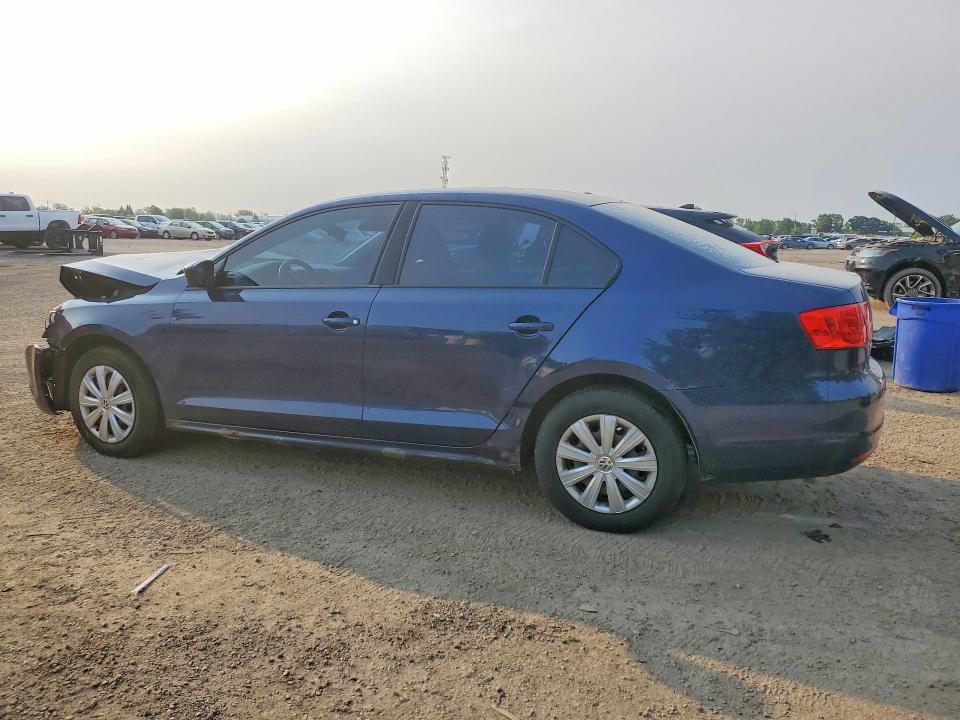 Photo 2 from auction – 2013 VOLKSWAGEN JETTA with VIN 3VW2K7AJ9DM439605