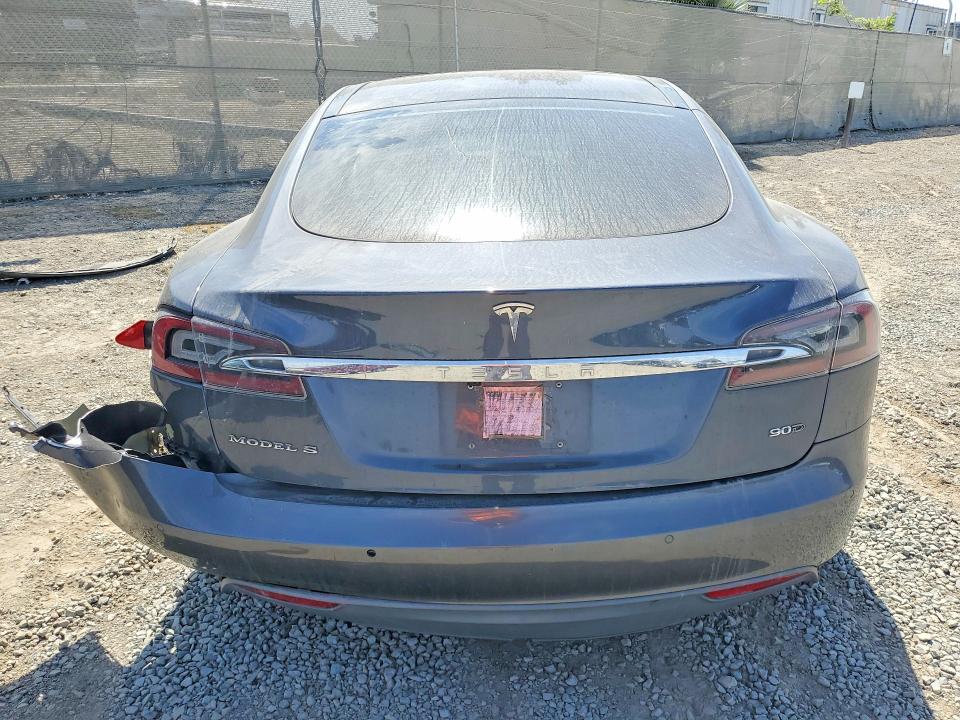Фото 6 с аукциона – 2015 TESLA MODEL S с VIN 5YJSA1E22FF116364