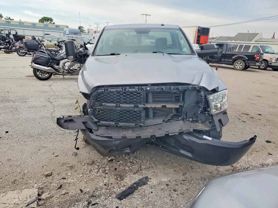 Снимка 5 от търг – 2021 RAM 1500 CLASSIC с VIN 3C6JR7DG9MG713224