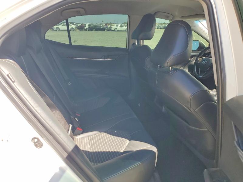 Снимка 10 от търг – 2020 TOYOTA CAMRY с VIN 4T1G11AK2LU347713