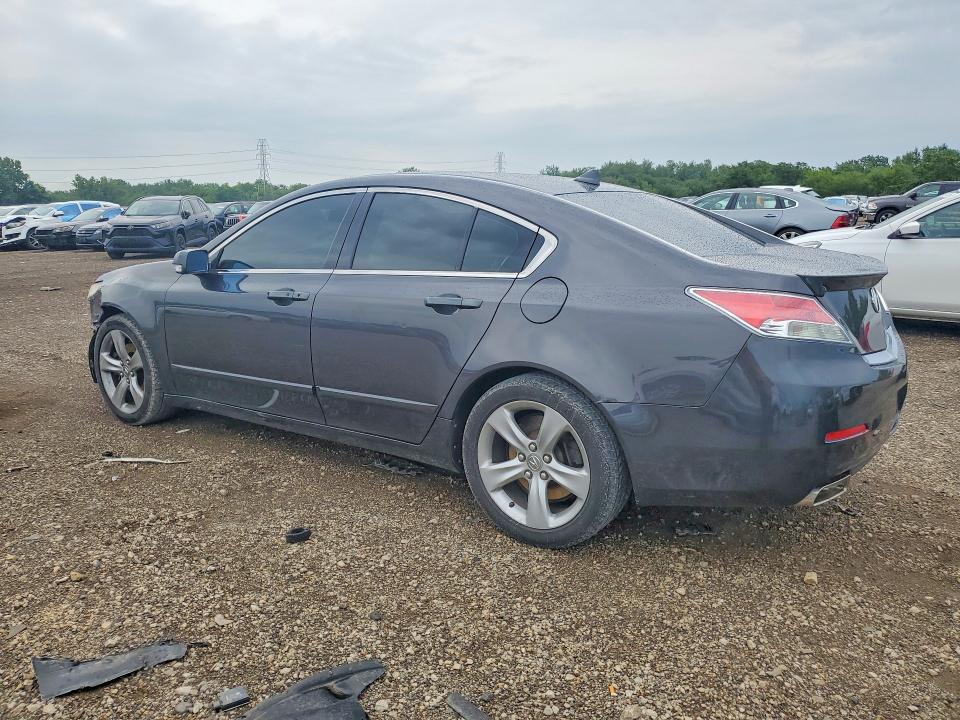 Фото 2 с аукциона – 2013 ACURA TL с VIN 19UU8F75DA016911