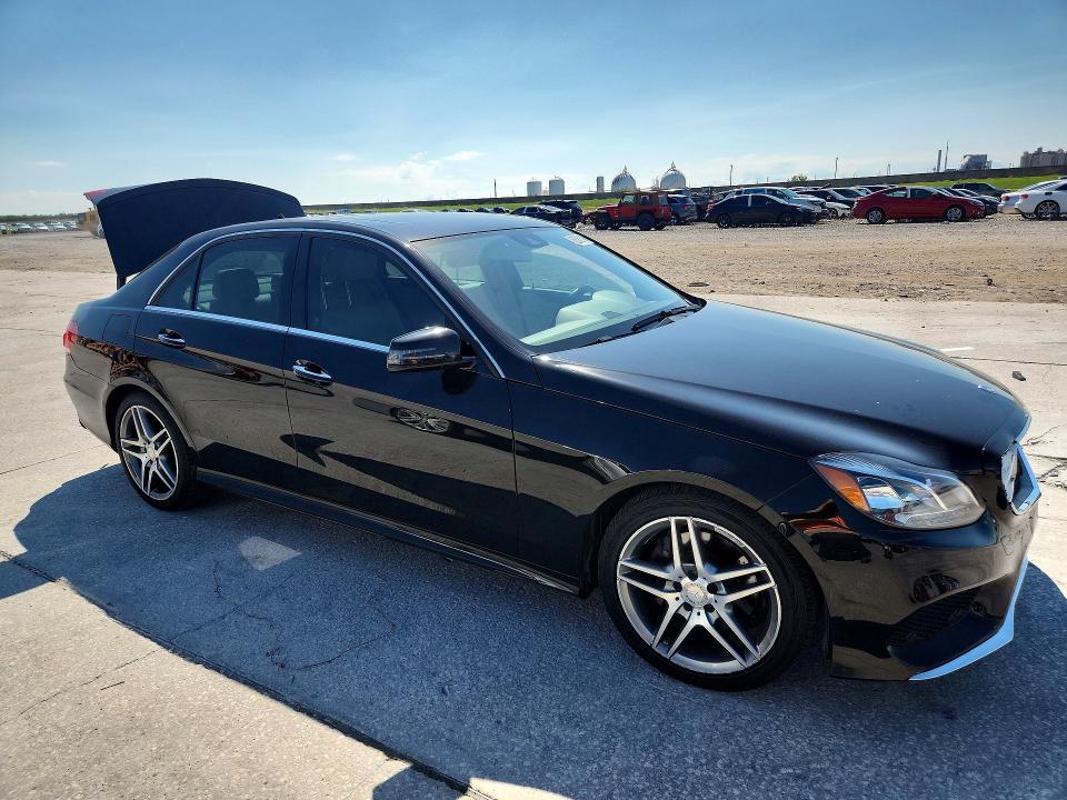 Photo 4 from auction – 2016 MERCEDES-BENZ E with VIN WDDHF5KB0GB185877