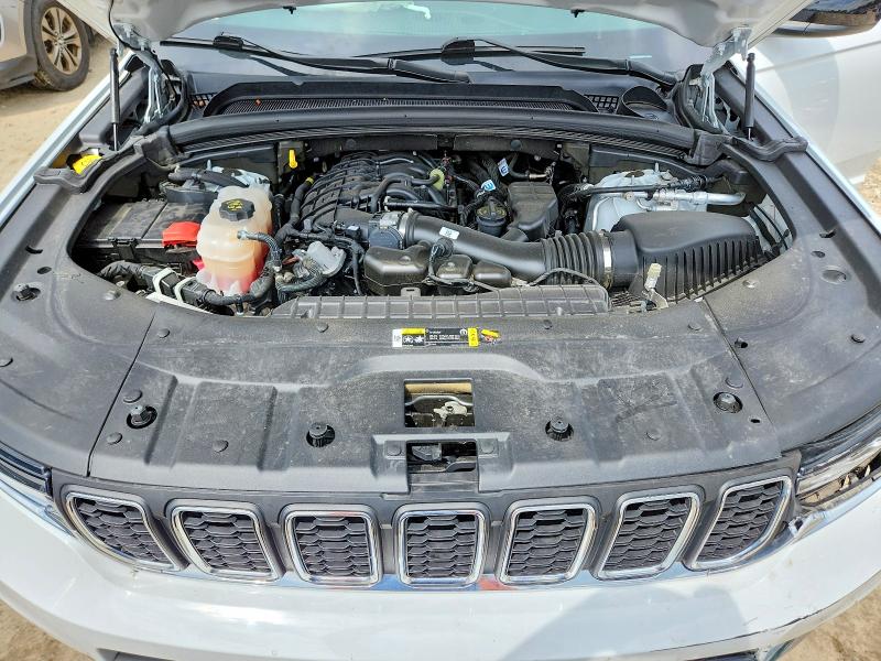 Снимка 12 от търг – 2023 JEEP GRAND CHEROKEE с VIN 1C4RJKAG0P8781822