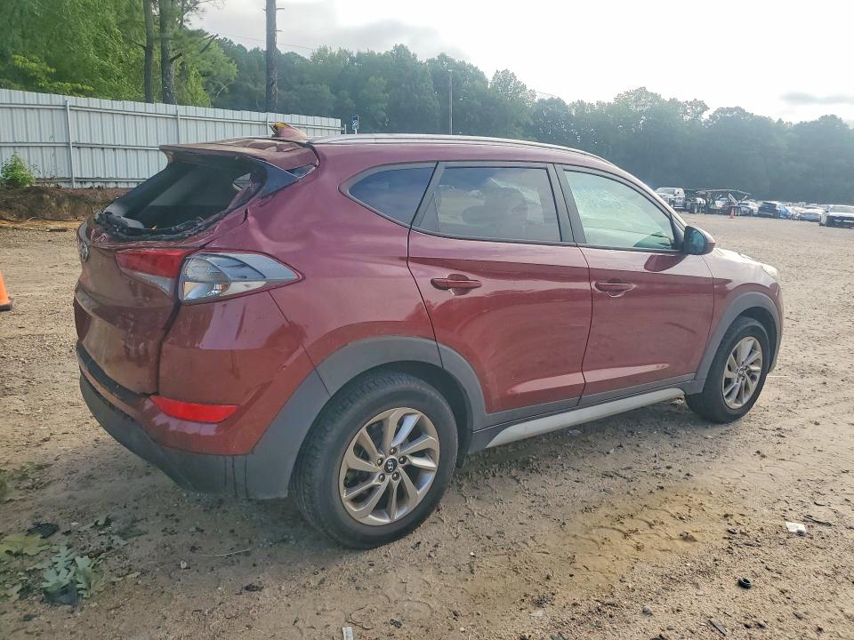 Photo 3 from auction – 2018 HYUNDAI TUCSON with VIN KM8J33A44JU832073