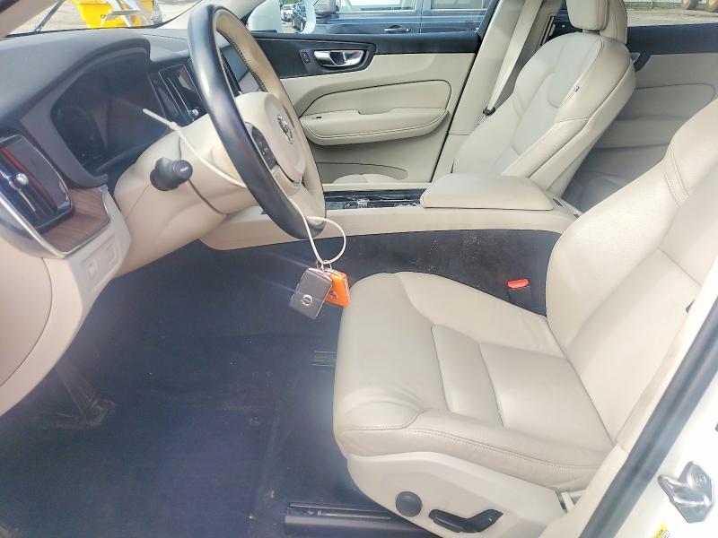 Photo 7 from auction – 2021 VOLVO XC60 with VIN YV4102RK0M1798954