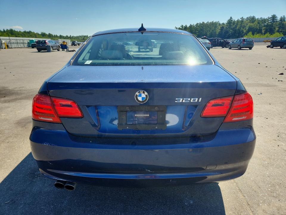 Photo 6 from auction – 2011 BMW 328 with VIN WBAKF3C51BE566719