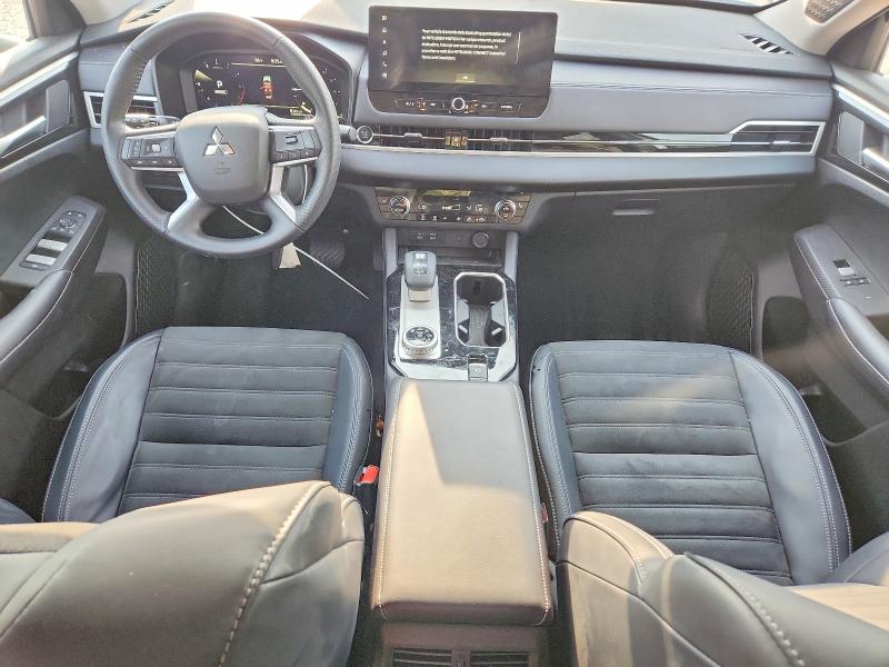 Photo 8 from auction – 2025 MITSUBISHI OUTLANDER with VIN JA4J3VA86SZ013390