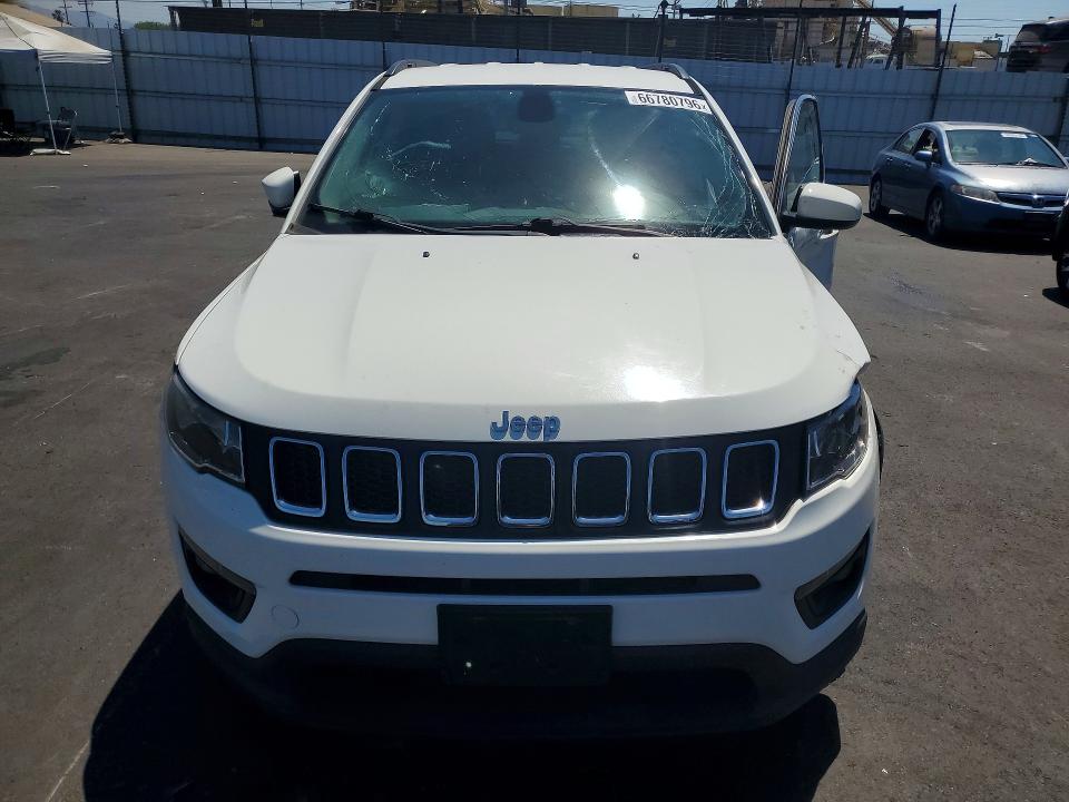 Photo 5 from auction – 2019 JEEP COMPASS with VIN 3C4NJCBB8KT844070