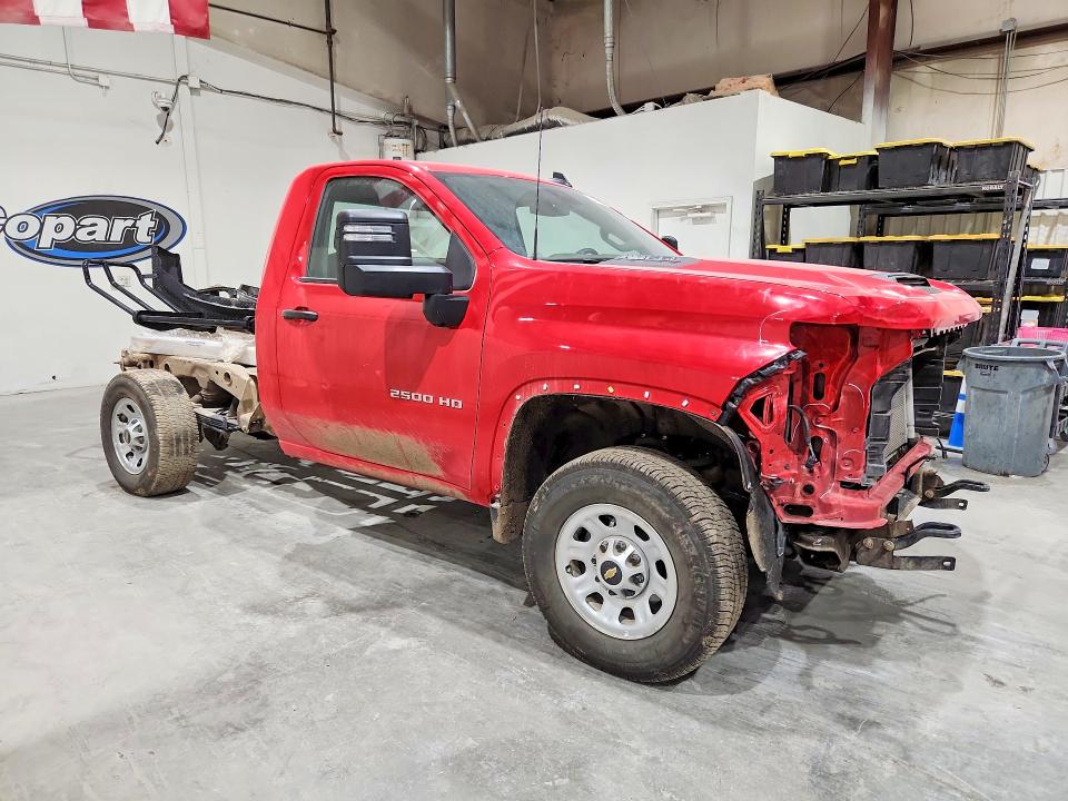 Photo 4 from auction – 2026 CHEVROLET SILVERADO with VIN 1GC3KLE70TF101362