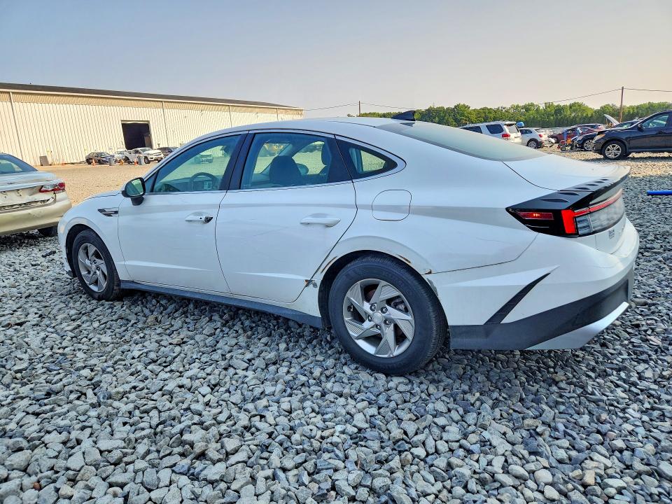 Photo 2 from auction – 2025 HYUNDAI SONATA with VIN KMHL24JA5SA465792