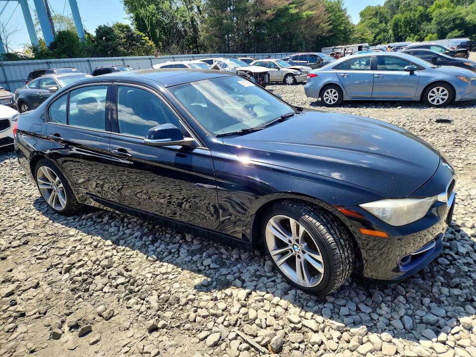 Снимка 4 от търг – 2013 BMW 328 с VIN WBA3B5G53DNS01547