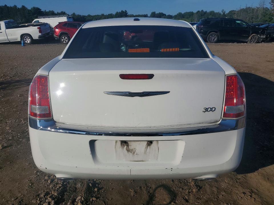 Photo 6 from auction – 2014 CHRYSLER 300 with VIN 2C3CCAAG9EH380226